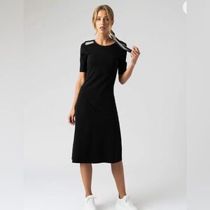 ZAGGORA The Runway Dress Short Sleeve Crewneck T-Shirt Dress Size 10 NWT